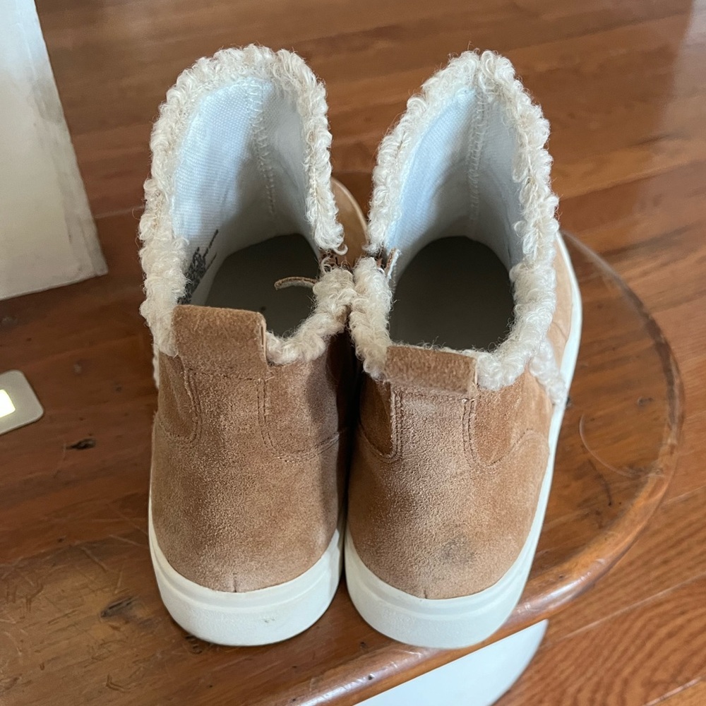 SOLE SOCIETY Teagan Sneakers in Walnut - Picture 2 of 9